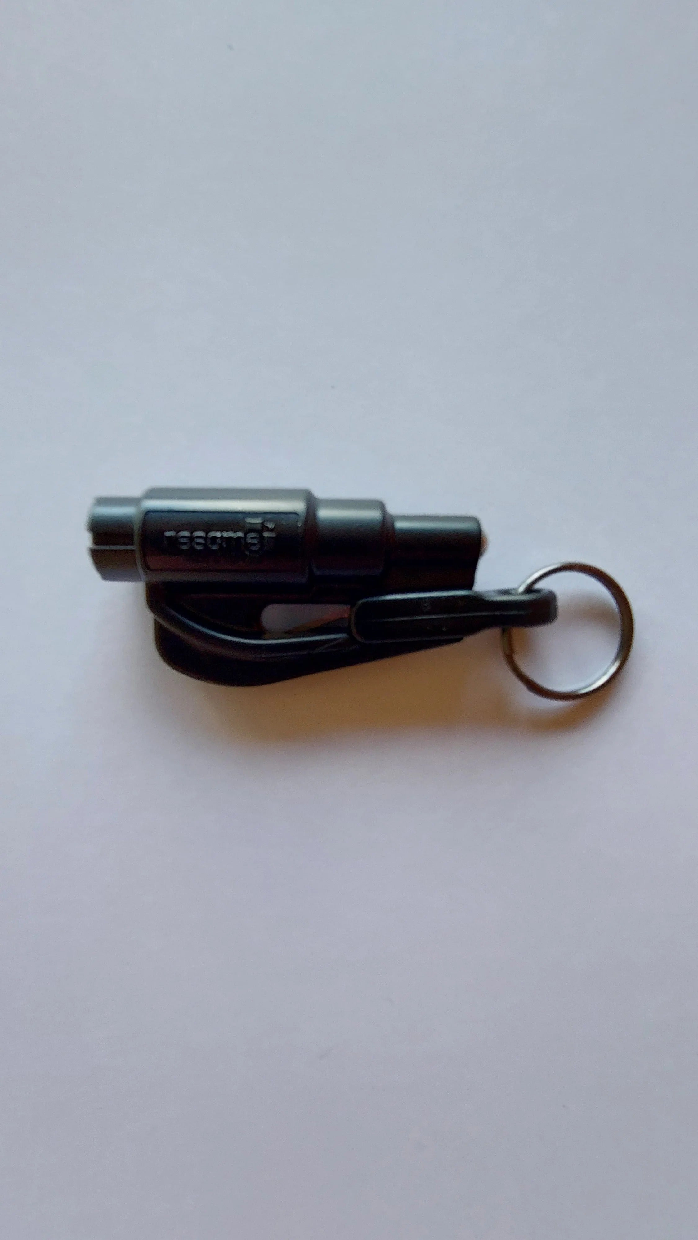 Resqme® car escape tool